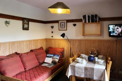 Résidence Reine Blanche - VAL THORENS APPARTMENT 4 PERSONNES DANS UNE BELLE RESIDENCE PARFAITEMENT SITUEE MAE-7674