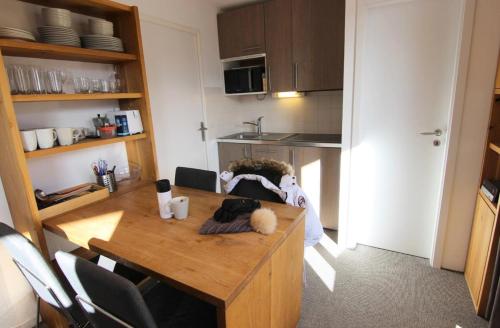 Résidence Reine Blanche - APPARTEMENT CHARMANT ET BIEN EQUIPE POUR 4 PERSONNES ENTREE DE STATION MAE-7702