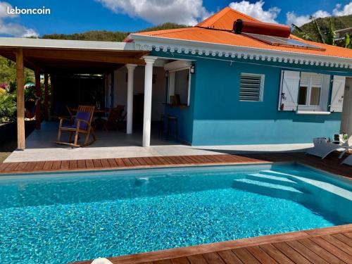 Swimmingpoolen hos eller tæt på Villa Corossol