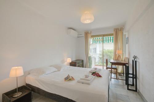 L'Ermitage - Apartment with Terrace - Happy Rentals