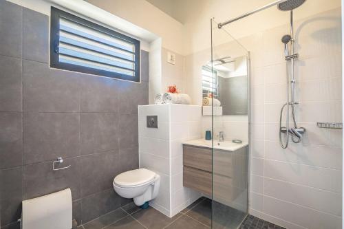Bilik mandi di Duplex Zabricot