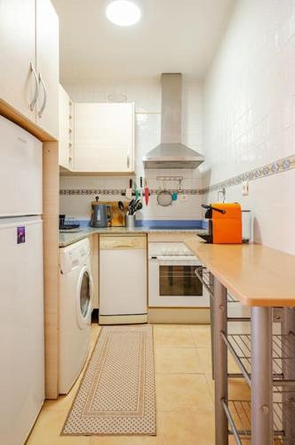 Perfect location, beach 50 m away and pool