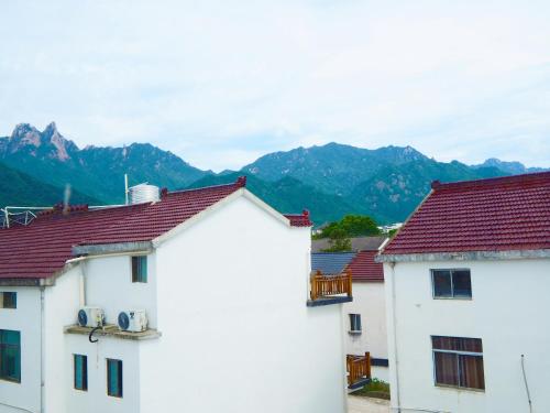 Φωτογραφία από το άλμπουμ του 九华山风景区随侣同行民宿 σε Jiuhua