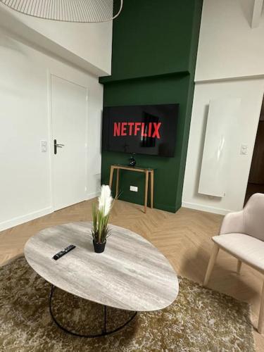 Photo de la galerie de l'établissement Le LOFT Scandinave - PROCHE MACON - PARKING GRATUIT, à Pont-de-Veyle