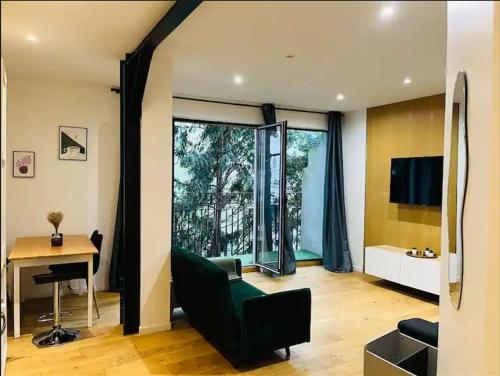 Appartement Paris 11 - 2 chambres - 2 sdd - 2 wc