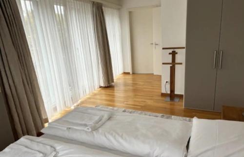Executive 1 bedroom in the center - D11