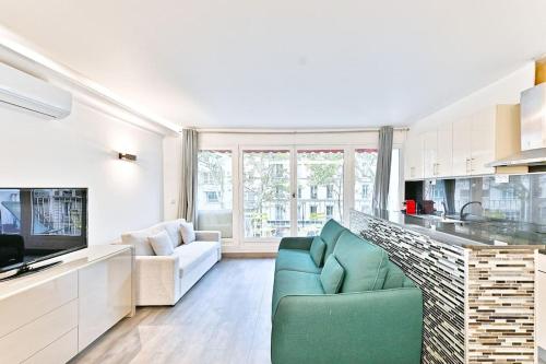 Appartement ensoleillé proche Buttes Chaumont