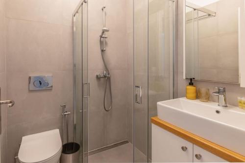 Mykonos Luxury Apartment with Jacuzzi