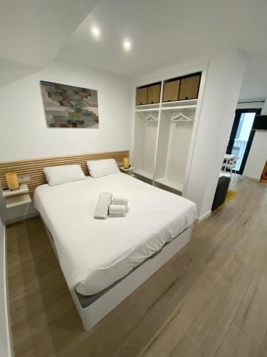 Escolano Rooms MAS 11 Noches