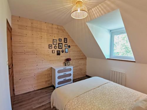 Postel nebo postele na pokoji v ubytování Charmant gîte cosy en Normandie