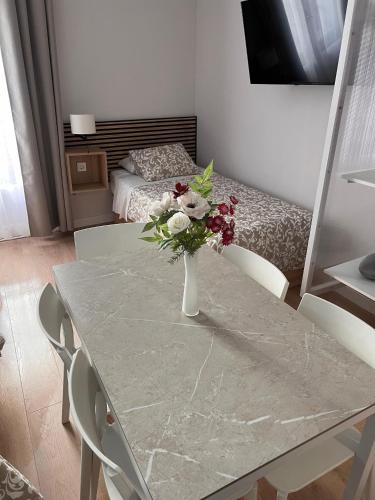 Room Gran Vía Apartments