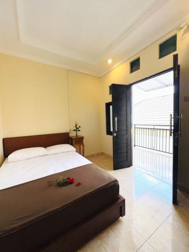 Postel nebo postele na pokoji v ubytování Zigiz Lovina Hostel