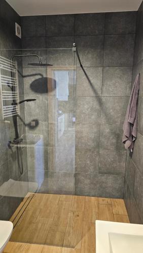 Bilik mandi di Apartament Buk