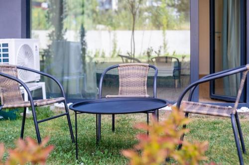 Mycampus 1 bdrm, stay 4, free parking, garden, self check-in