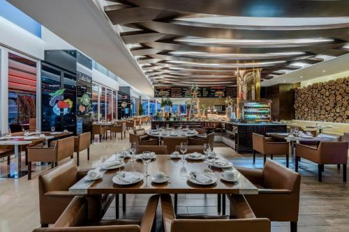 Εστιατόριο ή άλλο μέρος για φαγητό στο Cali Marriott Hotel