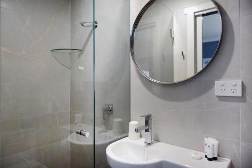 Un baño de The Maisonette