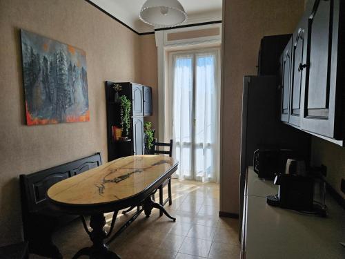 HomeGallery - elegante appartamento Milanese