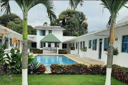 Casa de playa cerca al mar