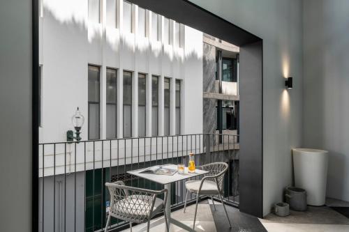 Savoy Insular Loft by an island apart