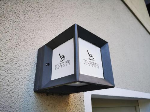 INVAL by ROCKCHAIR Apartments l SUPERHOST Status l 2 Bedrooms Boxspringbeds 2 Bathrooms in City Center "Mitte" - Cozy Maisonette Family & Business Flair welcomes you! photo 13