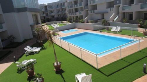 Caramel Cookie - AC, Desk with natural light, 2 balconies, WIFI and pool