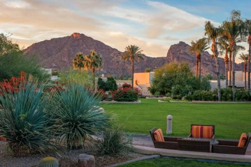 Üldine mäevaade või majutusasutusest JW Marriott Scottsdale Camelback Inn Resort & Spa pildistatud vaade