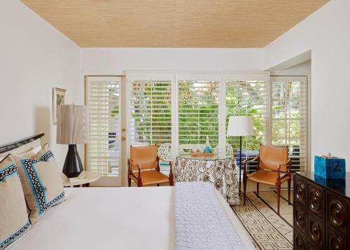 Postel nebo postele na pokoji v ubytování Parker Palm Springs