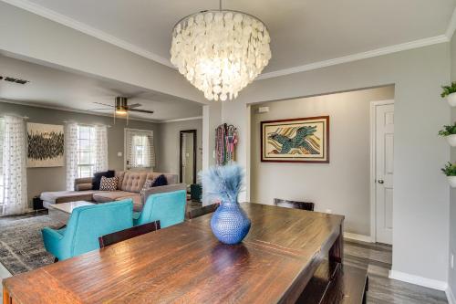 Gallery image of Walk to Beach, Fenced Patio Bay St Louis Getaway! in Bay Saint Louis