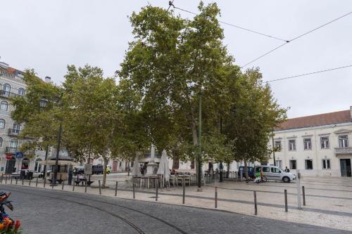Chiado Center 1BDR Flat by LovelyStay