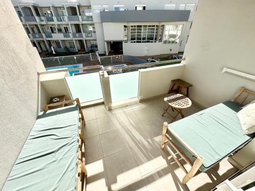 Fresh Lemonade con piscina, AC, doble terraza, cocina completa y parking