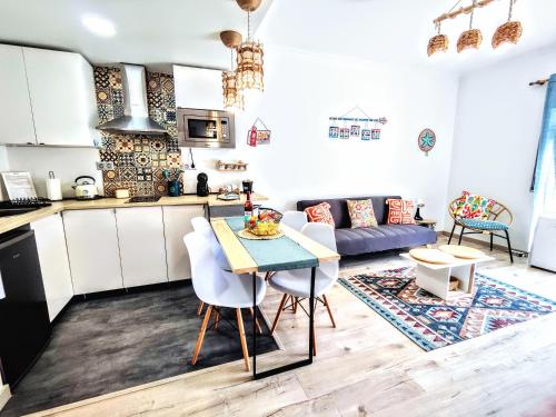 Sardine Beach House - Sea View