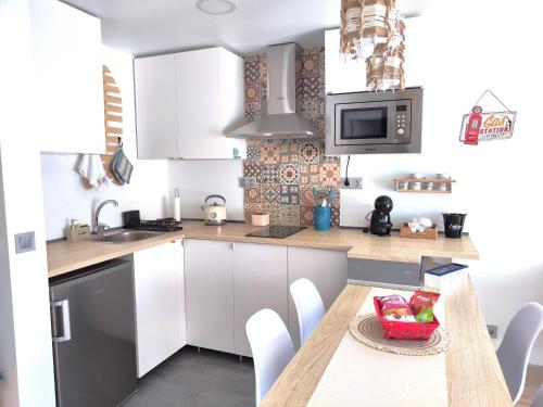 Sardine Beach House - Sea View