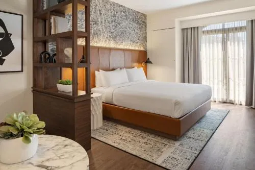 Burton House, Beverly Hills, A Tribute Portfolio Hotel photo 17
