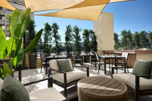 Burton House, Beverly Hills, A Tribute Portfolio Hotel photo 95