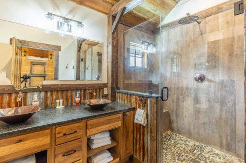 Ένα μπάνιο στο The Stalls At Whitefish