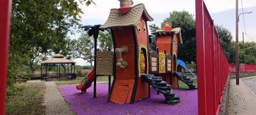 Ο χώρος παιχνιδιού για παιδιά στο Park Apartment