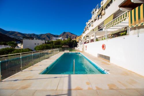 Benalhome - Tu hogar con terraza y ducha exterior photo 5