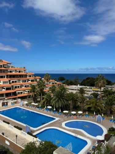 Top Terrassen Wohnungen, direkt am Strand, 25 m beheiztem Pool, Wifi free, free parking