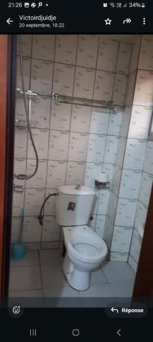 Bany a Chez jo Trois
