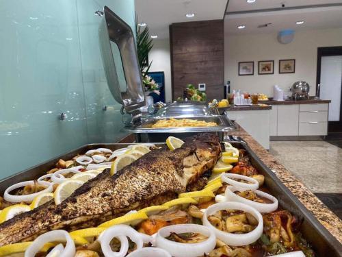 Φαγητό σε αυτό το ξενοδοχείο ή κάπου εκεί κοντά