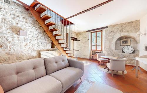 Photo de la galerie de l'établissement 3 Bedroom Stunning Home In Prayssas, à Prayssas