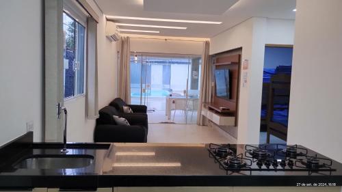 Fotografie z fotogalerie ubytování Casa com piscina e hidromassagem praia Enseada. v destinaci Guarujá
