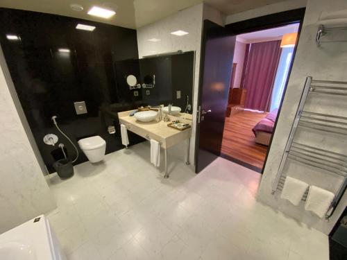 Koupelna v ubytování Agsaray Deluxe Hotel & SPA
