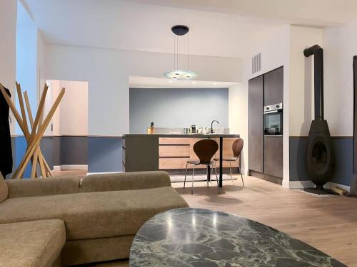 Helle Erdgeschosswohnung, nahe Zentrum und Schoenbrunn