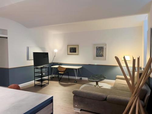 Schöne Erdgeschosswohnung, nahe Zentrum und Schoenbrunn