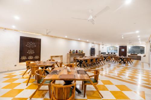 Restaurace v ubytování Amaatra Resorts