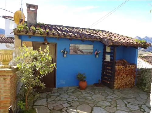 Gambar di galeri bagi El Rosal 15A08 di Llanes
