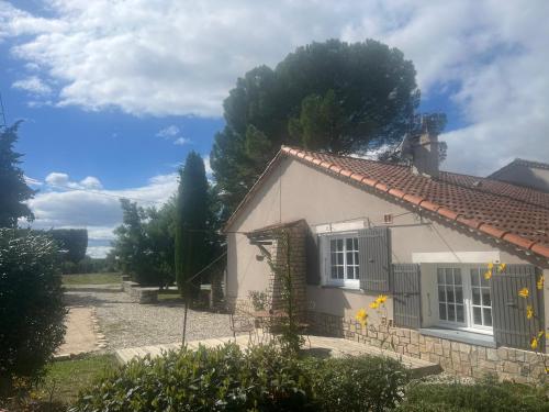 Maison en pleine campagne avec piscine