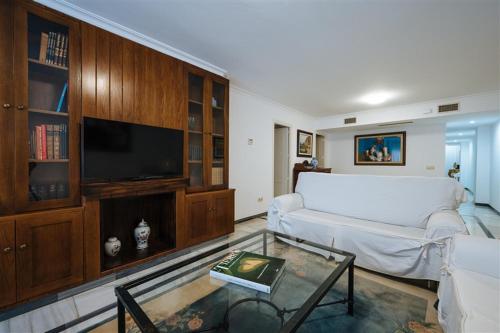 VIVIENDA TURISTICA ATANASIO BARRON- Free PARKING
