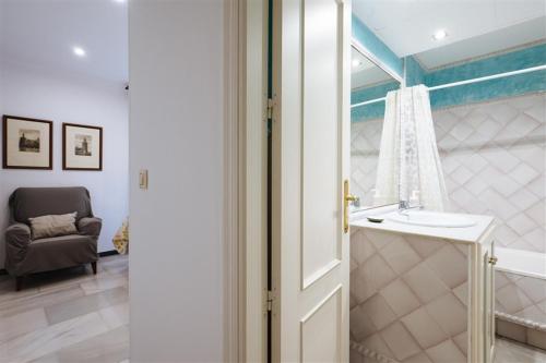 VIVIENDA TURISTICA ATANASIO BARRON- Free PARKING